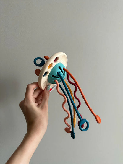 Montessori Silicone Pulling Toy